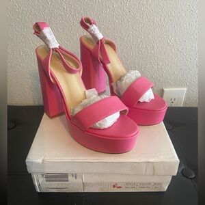 Scoop women’s platform heels sz 8.5